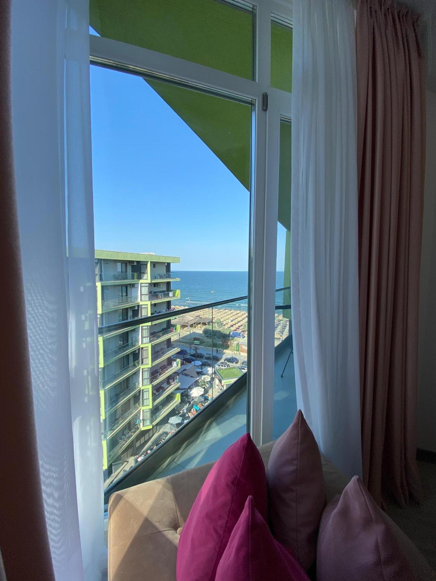 Iako Premium Apartament Navodari Ngoại thất bức ảnh