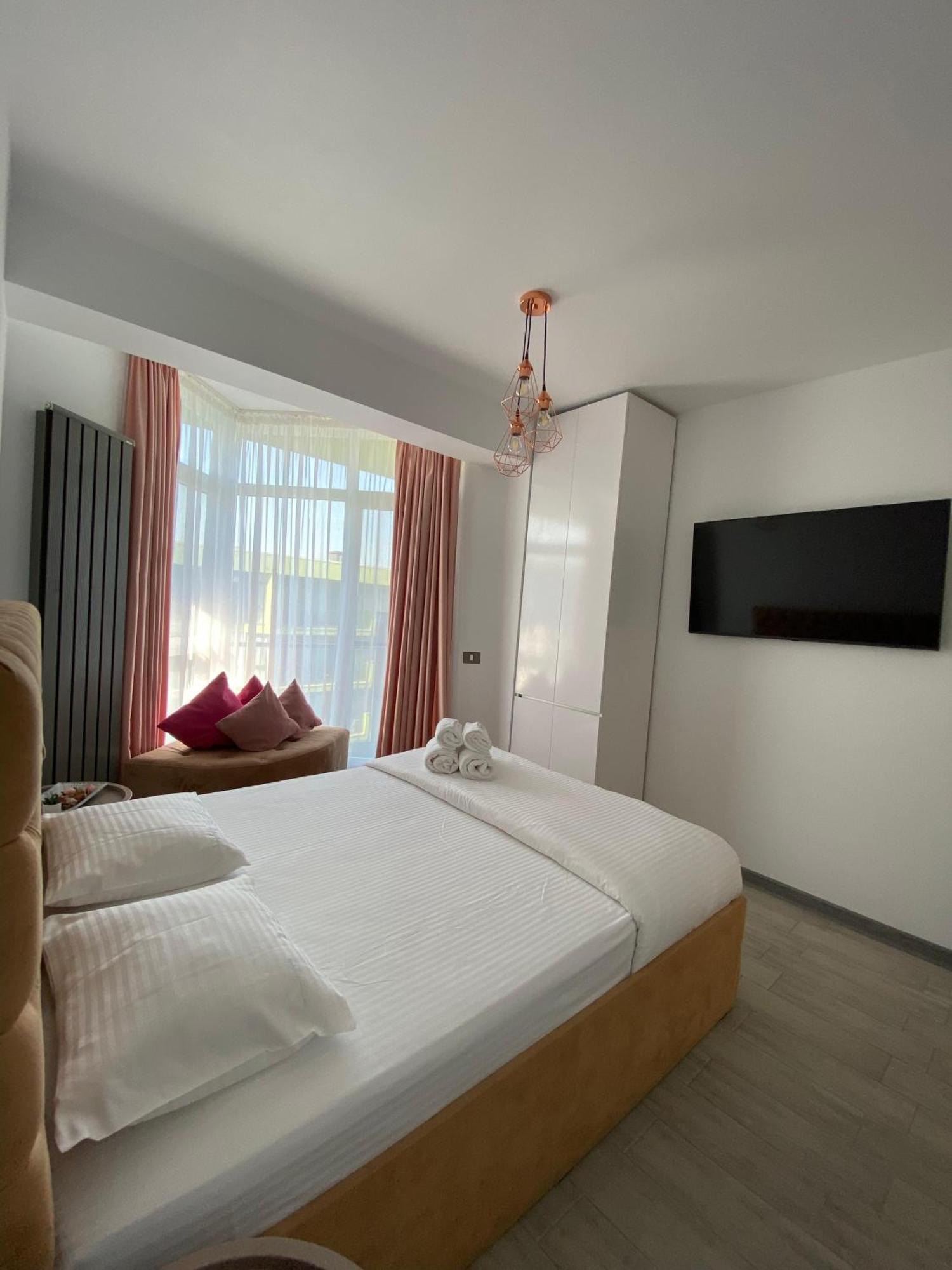 Iako Premium Apartament Navodari Ngoại thất bức ảnh